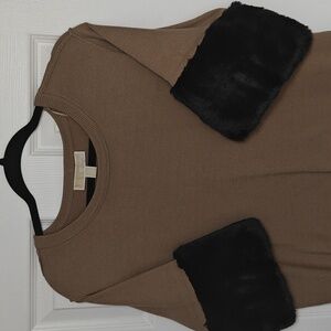 Michael Kors faux fur sweater Size L New W/O Tags